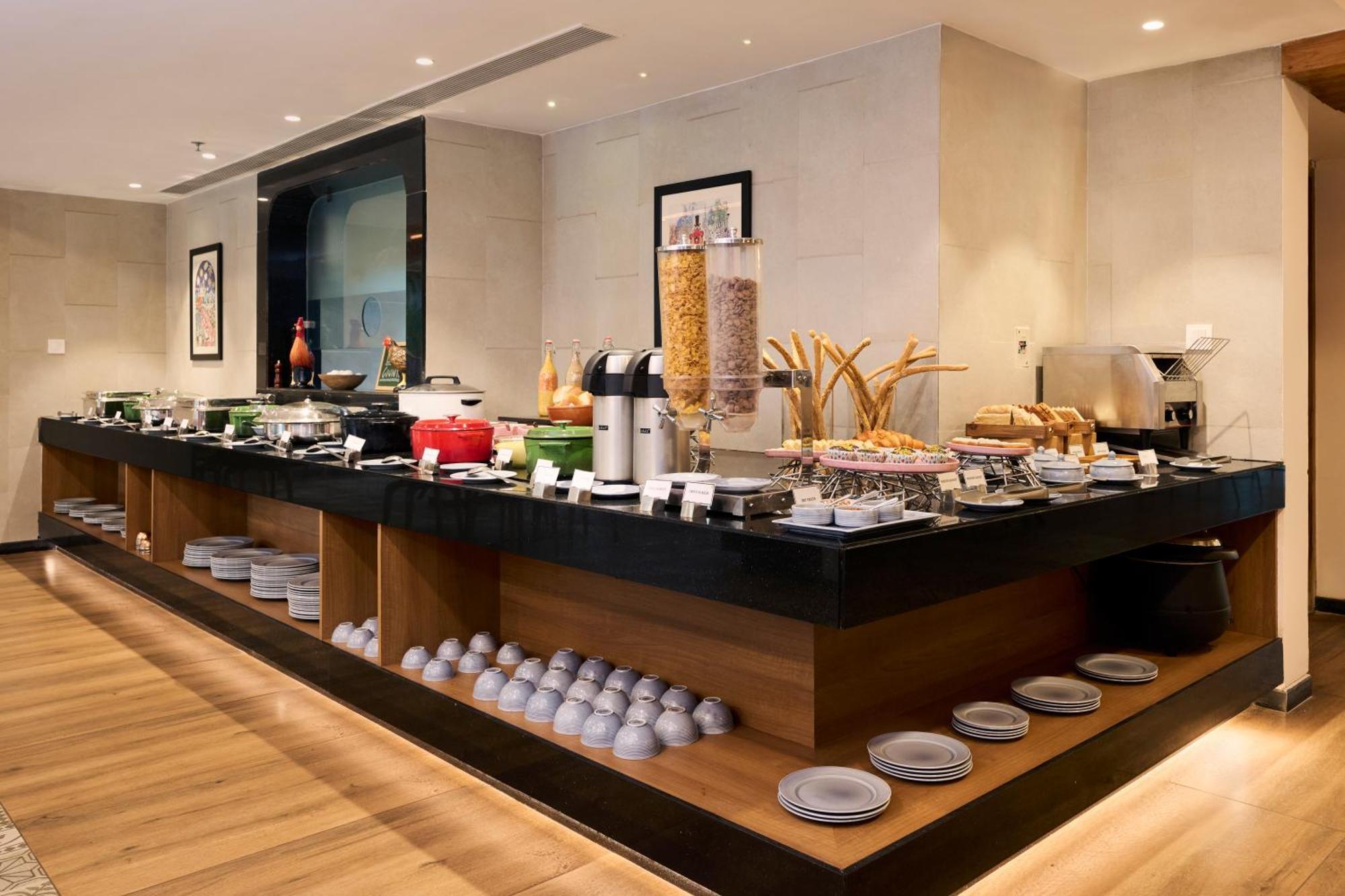 فندق Golden Tulip Vagator Goa المظهر الخارجي الصورة